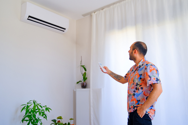 how does eco mode work on air conditioner