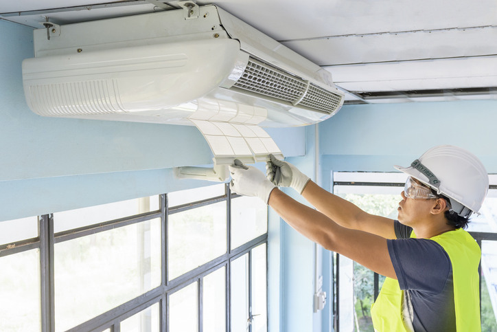 An expert demonstrates how to check HVAC system when preparing for a dust storm.